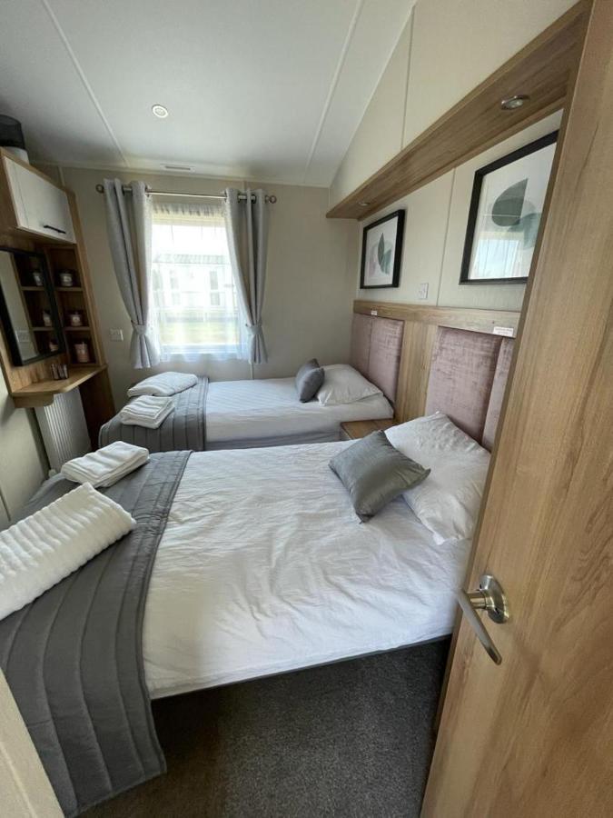 Seton Sands Holiday Park - Premium Caravan - 2 Bedroom Sleeps 4 (Adults Only) Port Seton Exterior foto