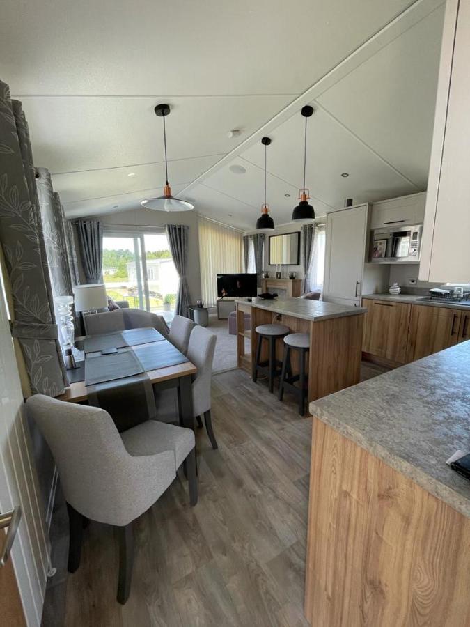 Seton Sands Holiday Park - Premium Caravan - 2 Bedroom Sleeps 4 (Adults Only) Port Seton Exterior foto